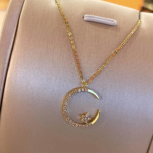 Produkt A✨Halsband med månstjärna🌙