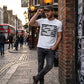 Satirisk T-shirt “Trust Your Government“