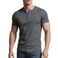 Lättvikt andningsbar sommar-T-shirt – klassisk Henley-stil, muscle-fit & andningsbar polyester 👕💨