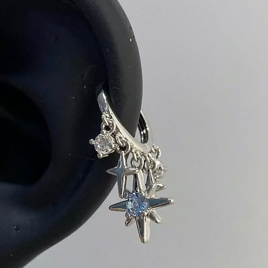 Celestial Star Dangle Hoop-örhängen – Stjärnkluster, Cubic Zircon & Galvaniserad Legering, Silver-Blå ⭐💎