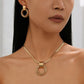 🔥 50% RABATT 💎 Set med halsband och örhängen i modern chic-stil ✨ Elegant, tidlöst & perfekt för både vardag och fest 🌿