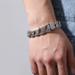 📿 60 % RABATT NU! ✨ Retro mantra-armband för män – sexstavig design, silverfinish & dubbel kedja – snyggt och meningsfullt 🖤